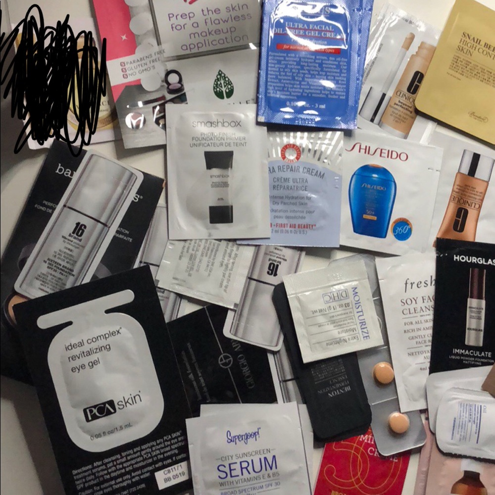 Lot of Samples makeup/skincare